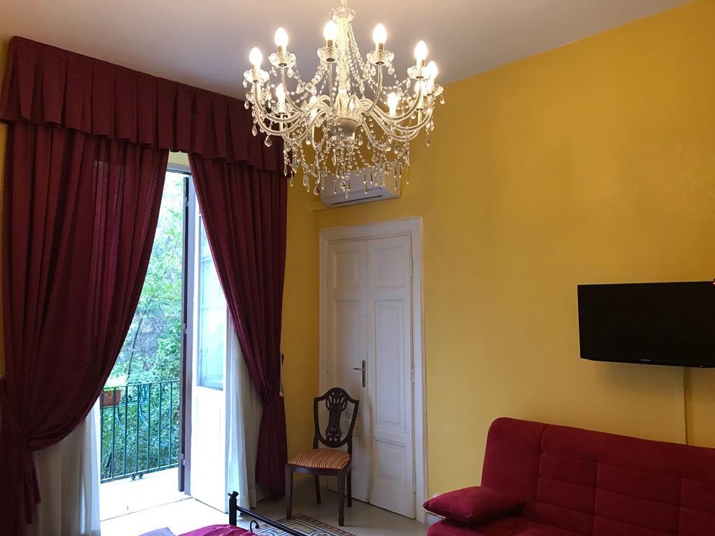 La Breccia A Porta Pia Frühstückspension Rom